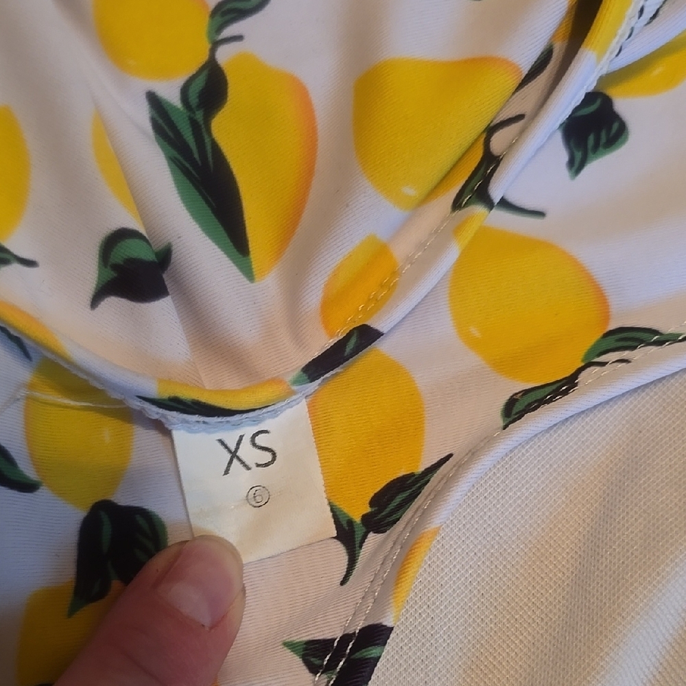 Yellow Lemon Print Women's Swim Set - Picture 2 of 2